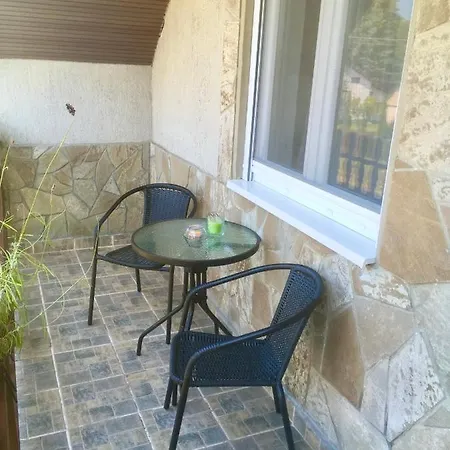 Marcelo Apartman *